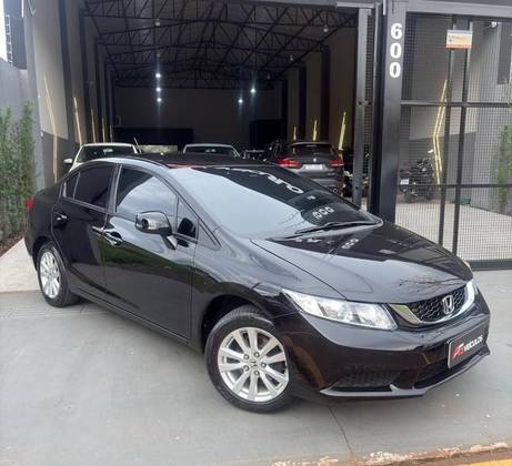 HONDA CIVIC 1.8 LXS 16V FLEX 4P AUTOMÁTICO HONDA CIVIC 1.8 LXS 16V FLEX 4P AUTOMÁTICO